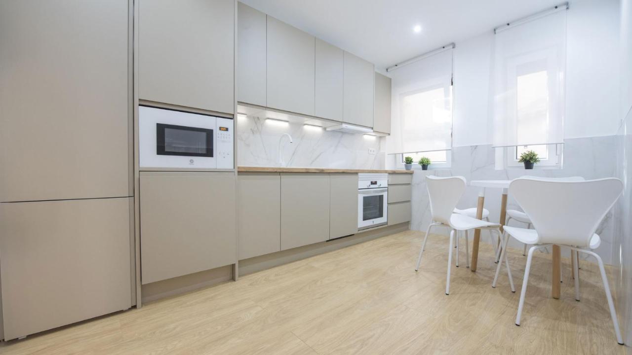 Apartamentos Boutique Puerta De Reyes Toledo Luaran gambar